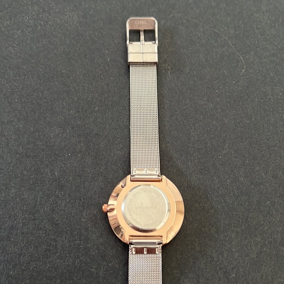 MVMT Analog Watch Rose Gold Dusty Pink - Picture 6 of 13